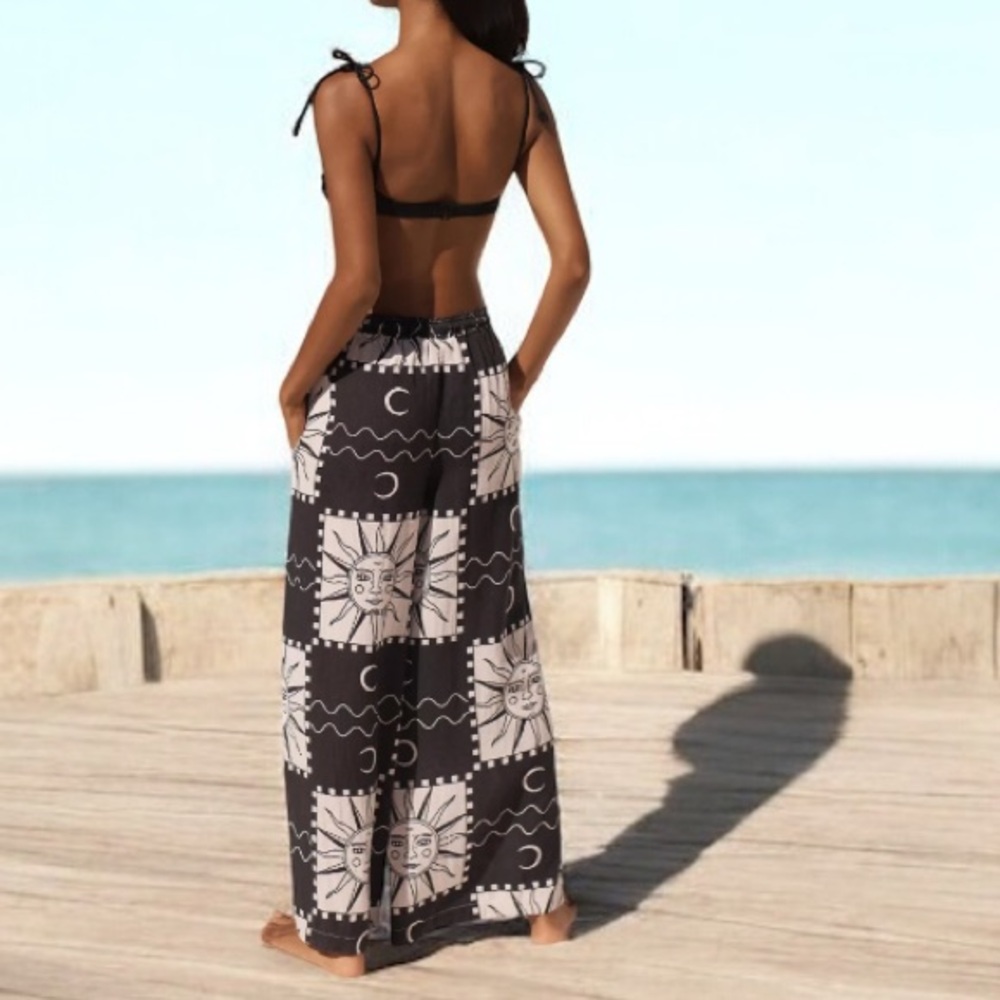 Anthropologie Migne Indigo Celestial Sun & Moon Wide Leg Pants NWT Size M
Boho - Picture 4 of 9
